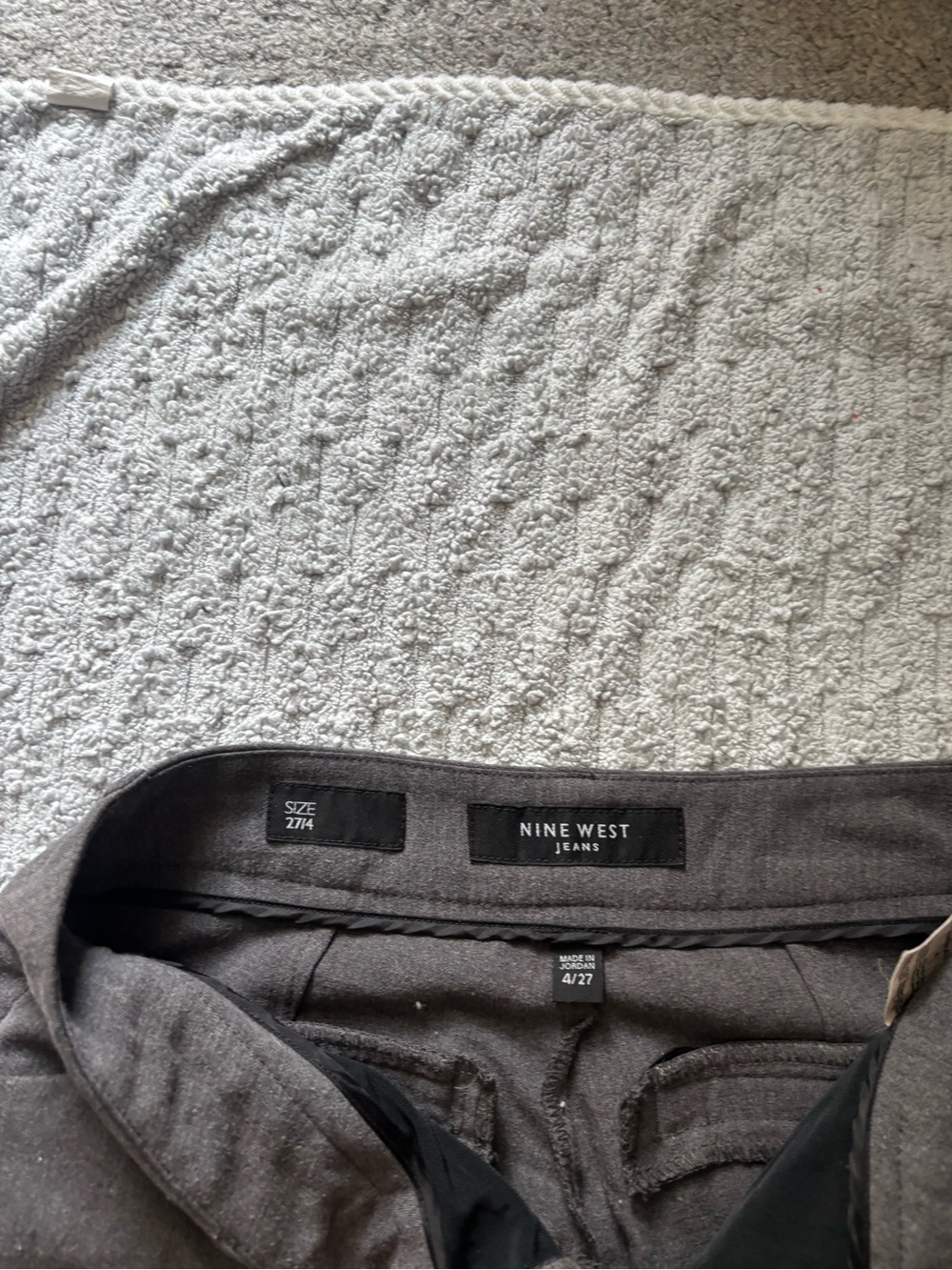 Nine West Straight Leg Pants in Gray